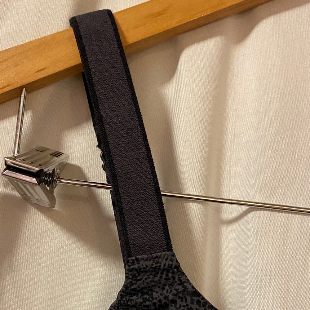 Berlei Textured Black Bra - Picture 4 of 10